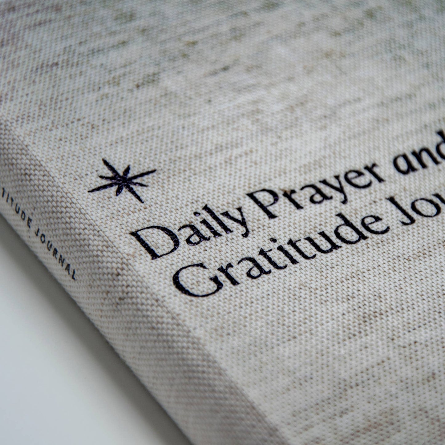 Daily Prayer & Gratitude Journal: White Cotton Hardback